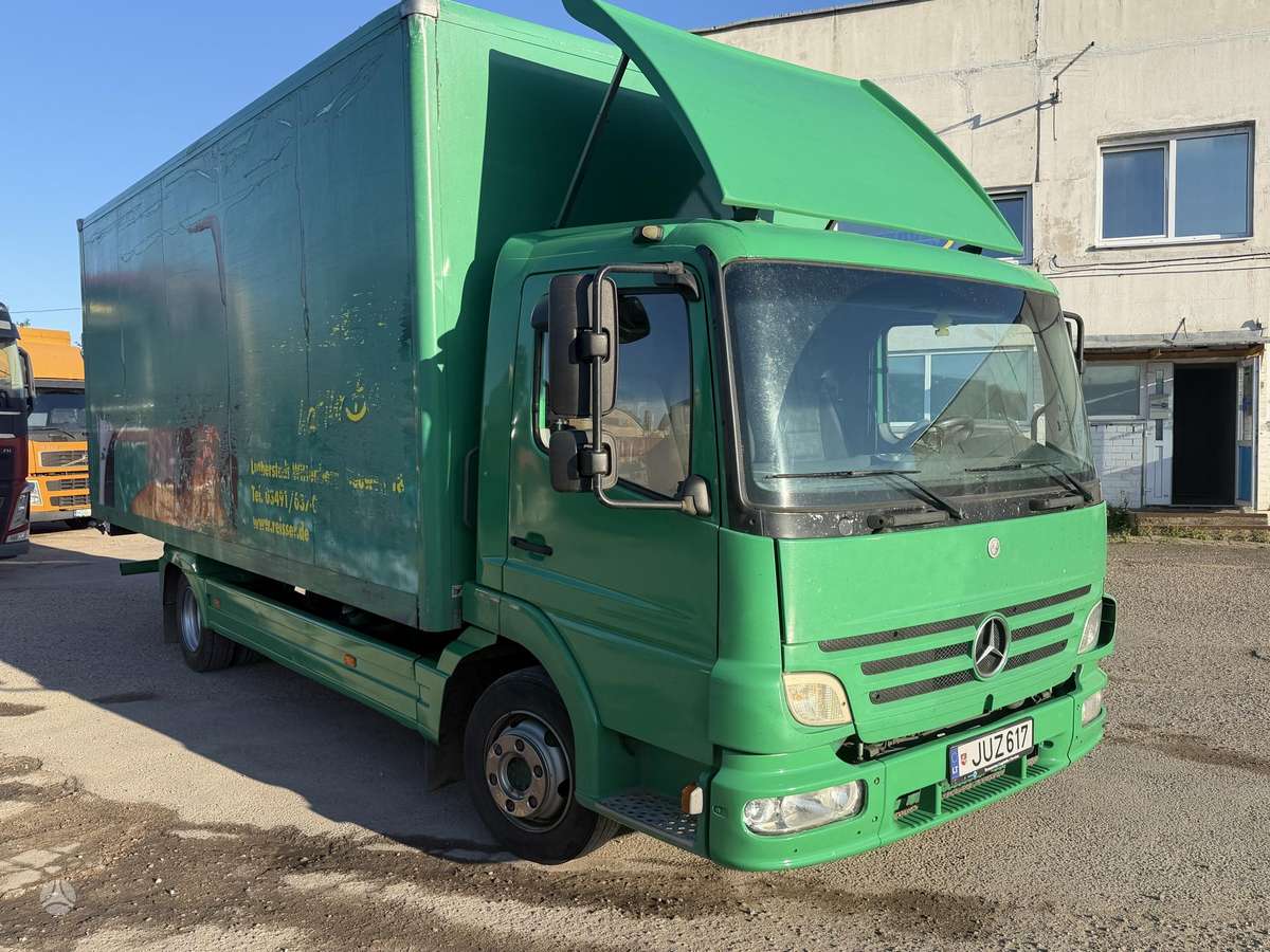 Mercedes-Benz Atego, box trucks / box vans