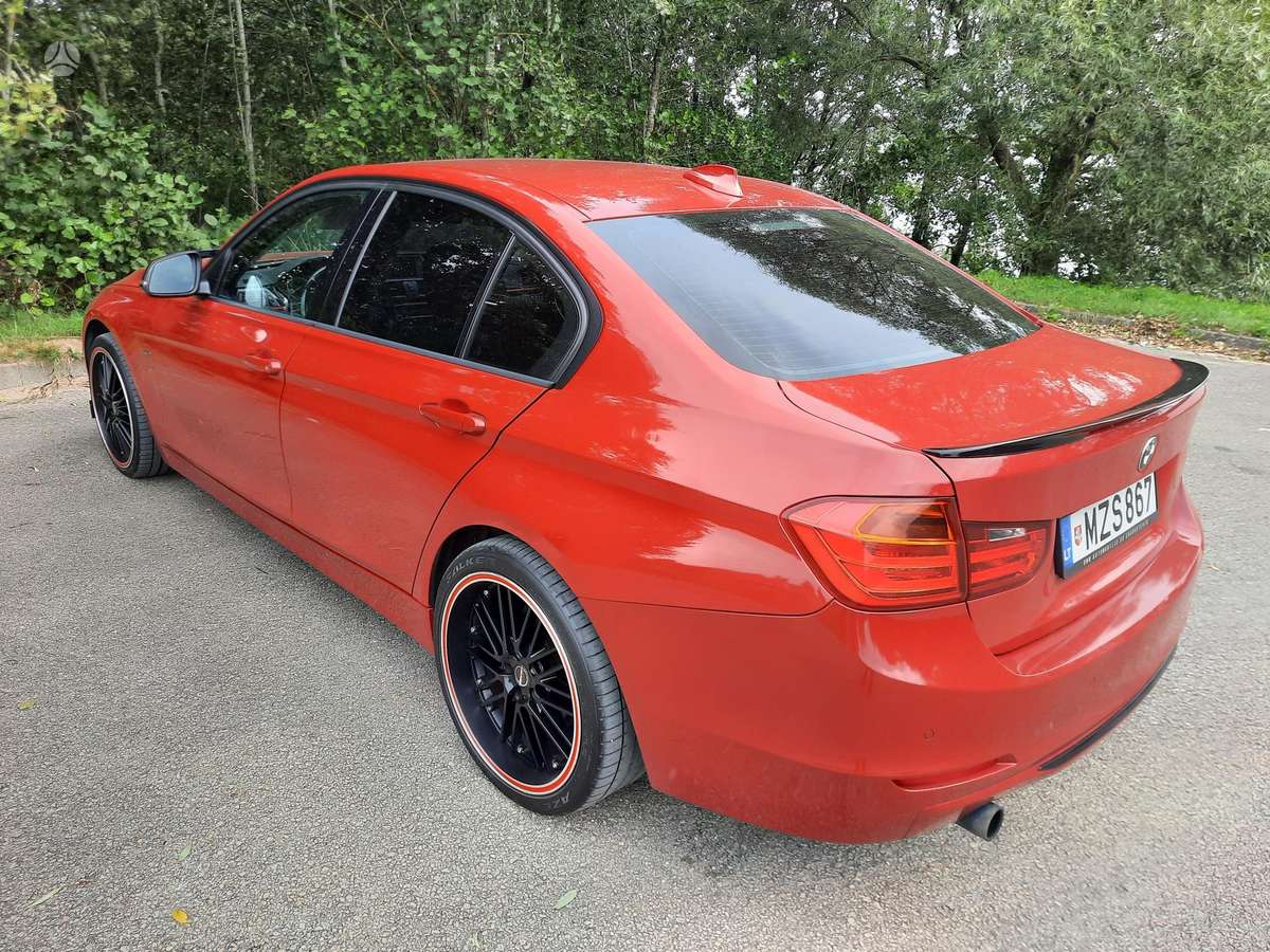 BMW 320, 2.0 l., Седан