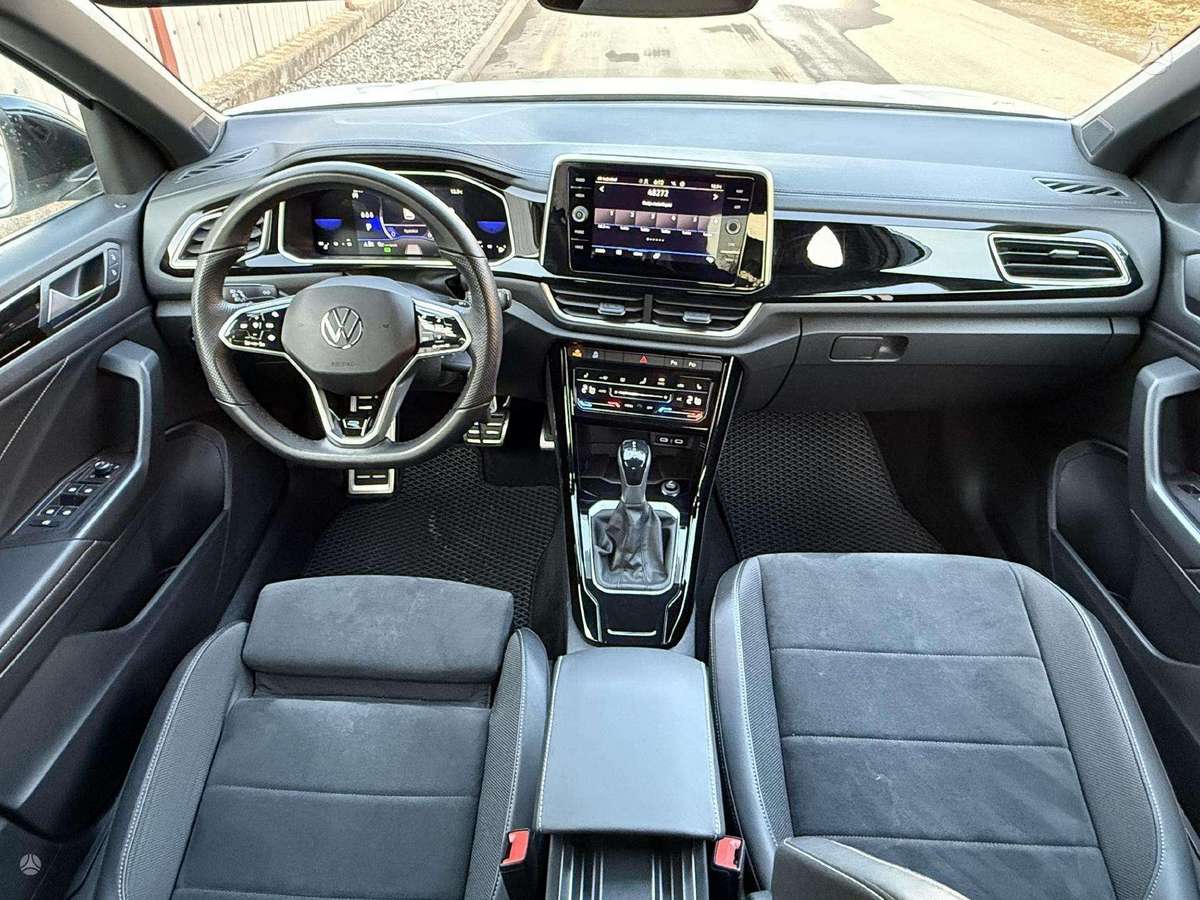 Volkswagen T-Roc - 11
