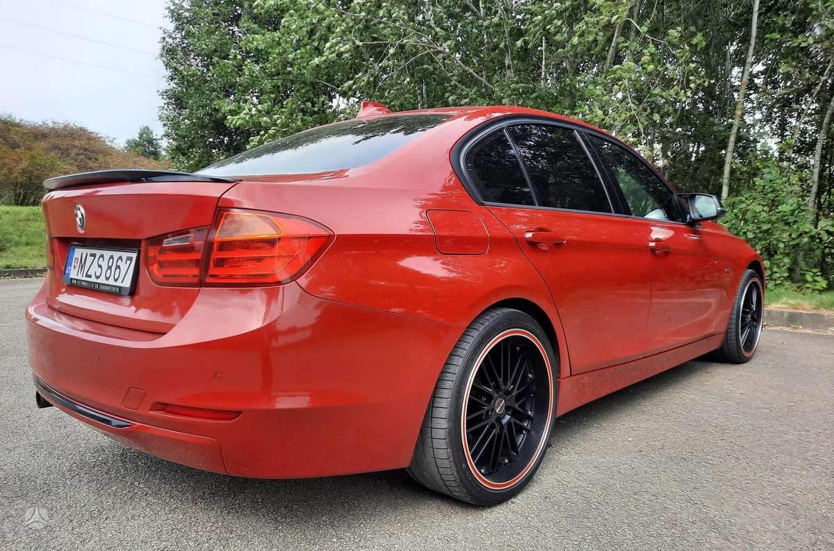 BMW 320, 2.0 l., Седан