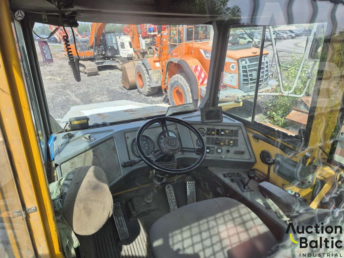 Volvo A 30 C, самосвалы