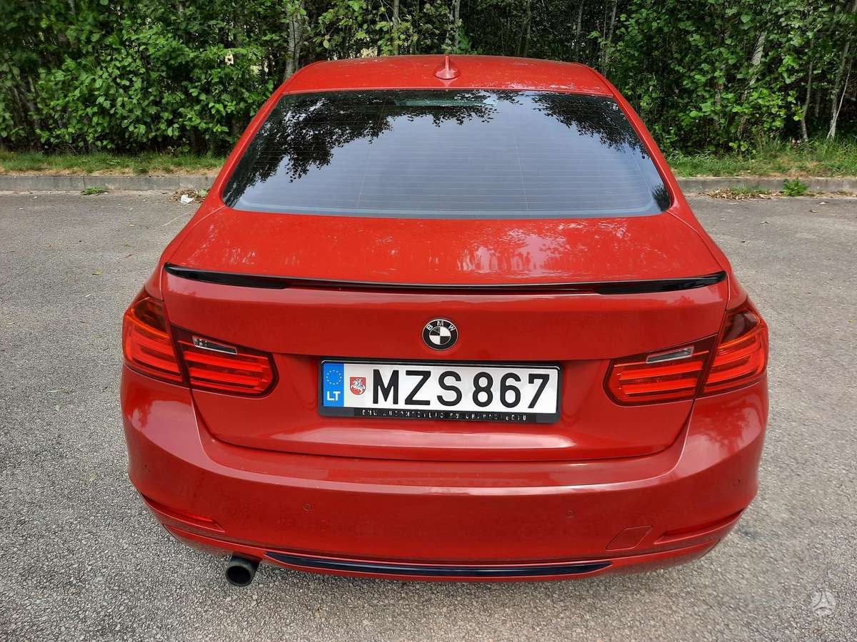 BMW 320, 2.0 l., Седан