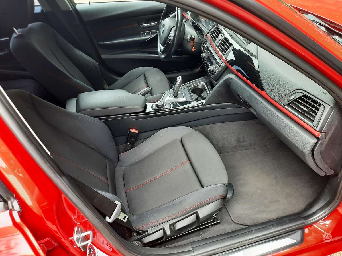 BMW 320, 2.0 l., Седан