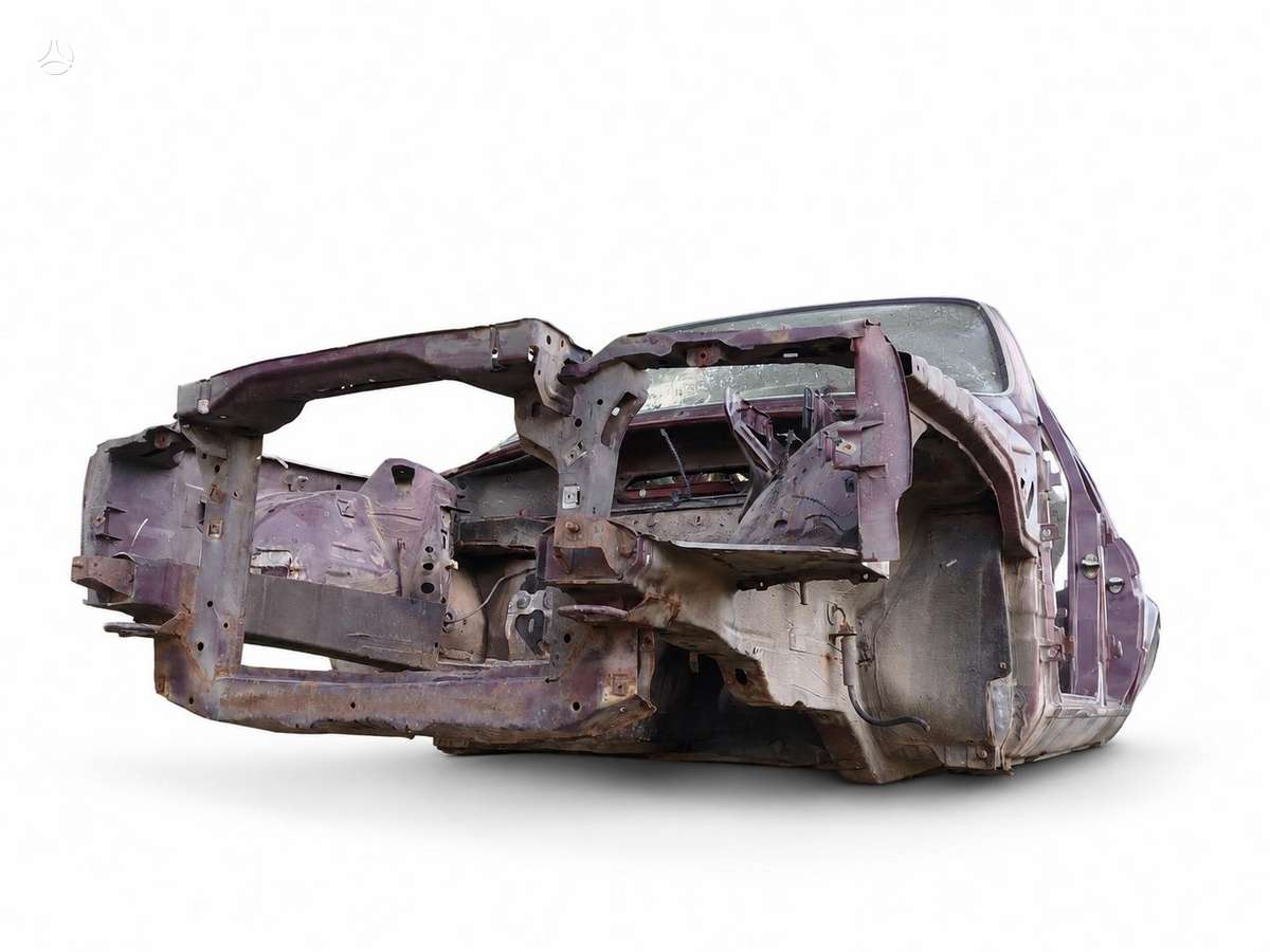 BMW 323 Kebulas su dokumentais