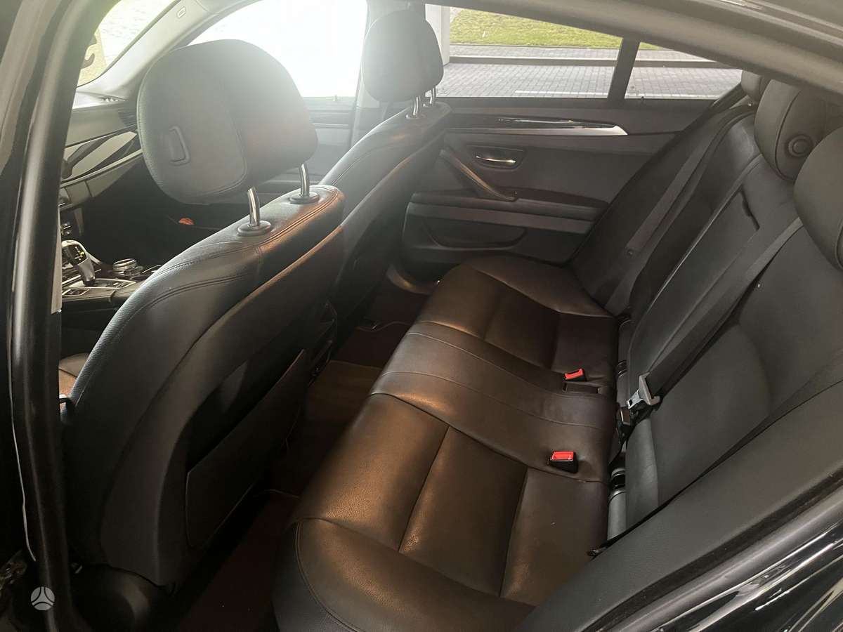 BMW 528, 2.0 l., Седан
