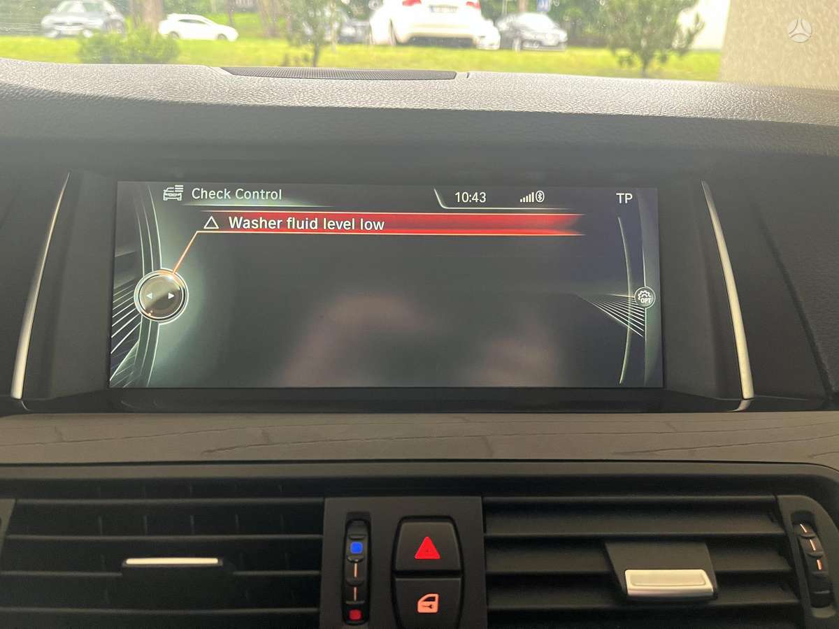 BMW 528, 2.0 l., Седан