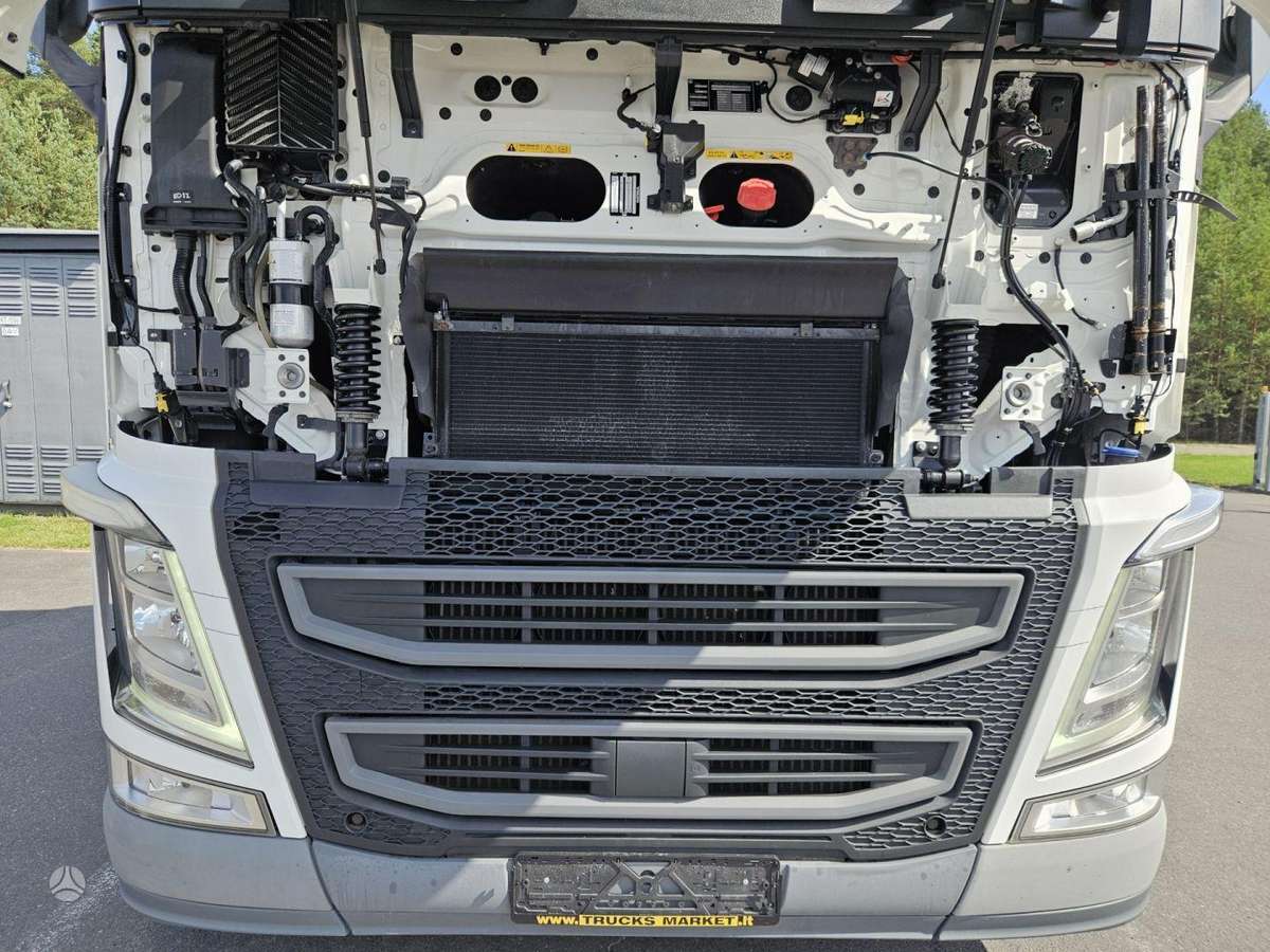Volvo FH 460, double sleeper