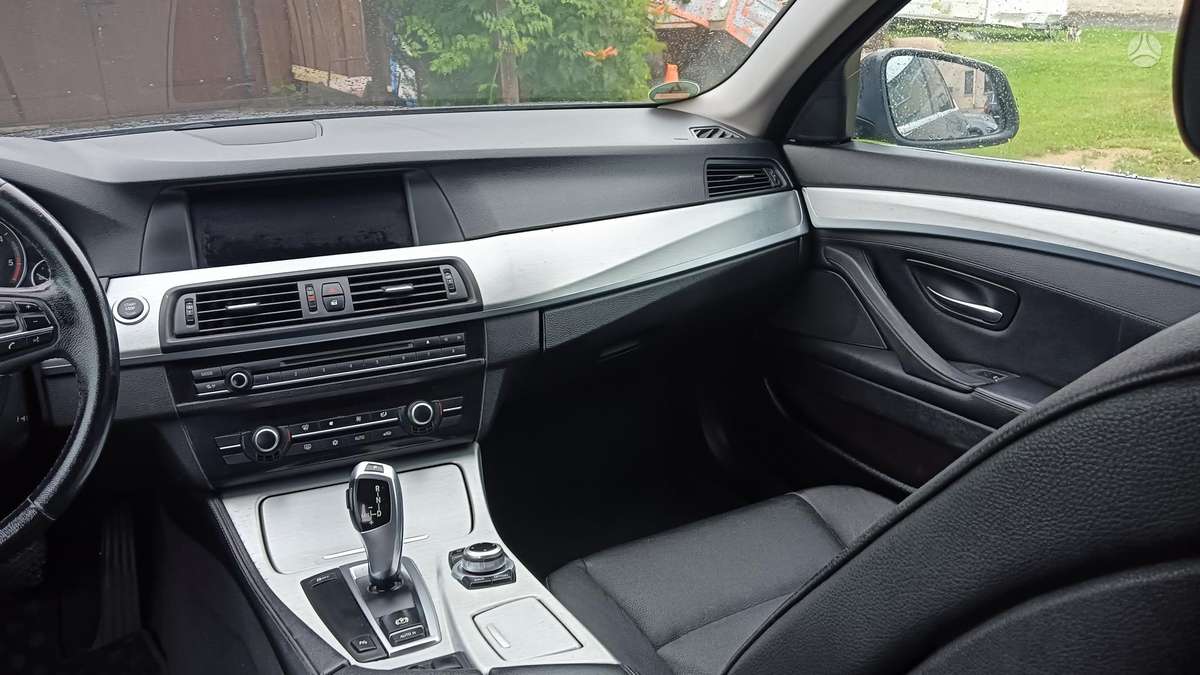 BMW 520, Универсал