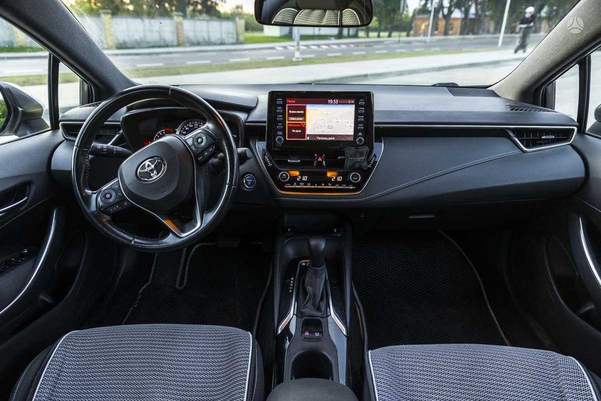 Toyota Corolla - 7