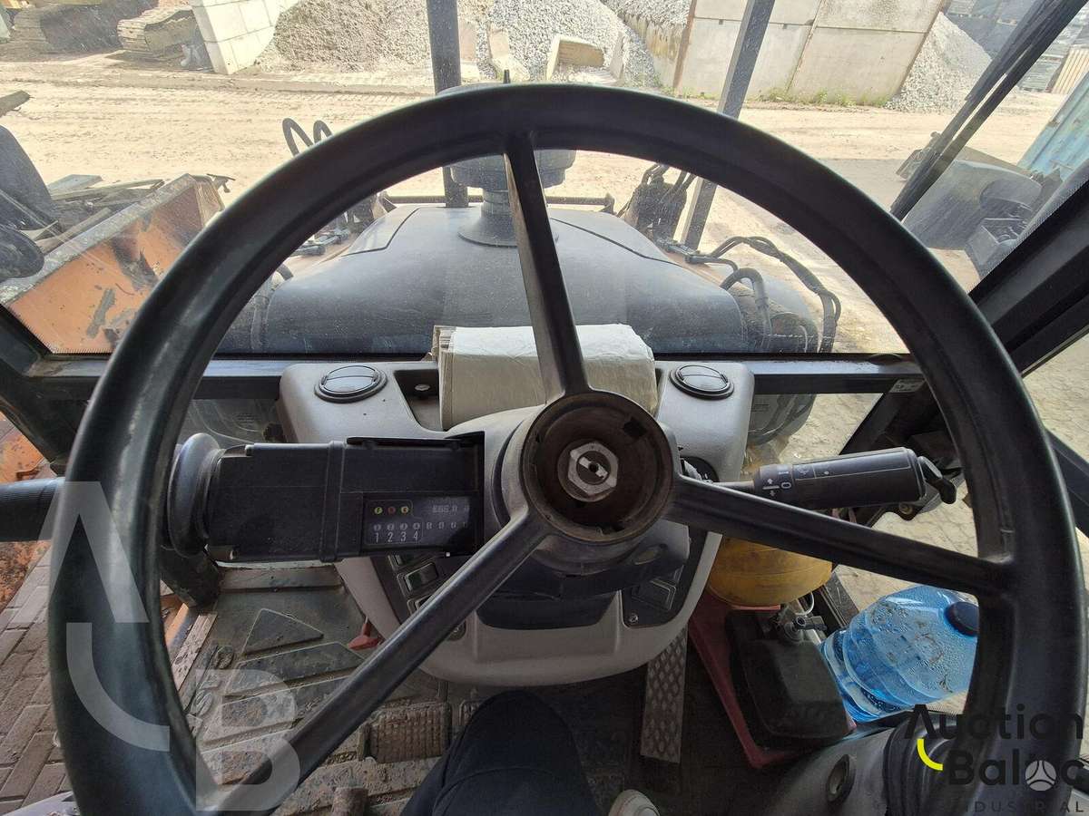 Case 695 SR-4 PS, ekskavatoriniai krautuvai