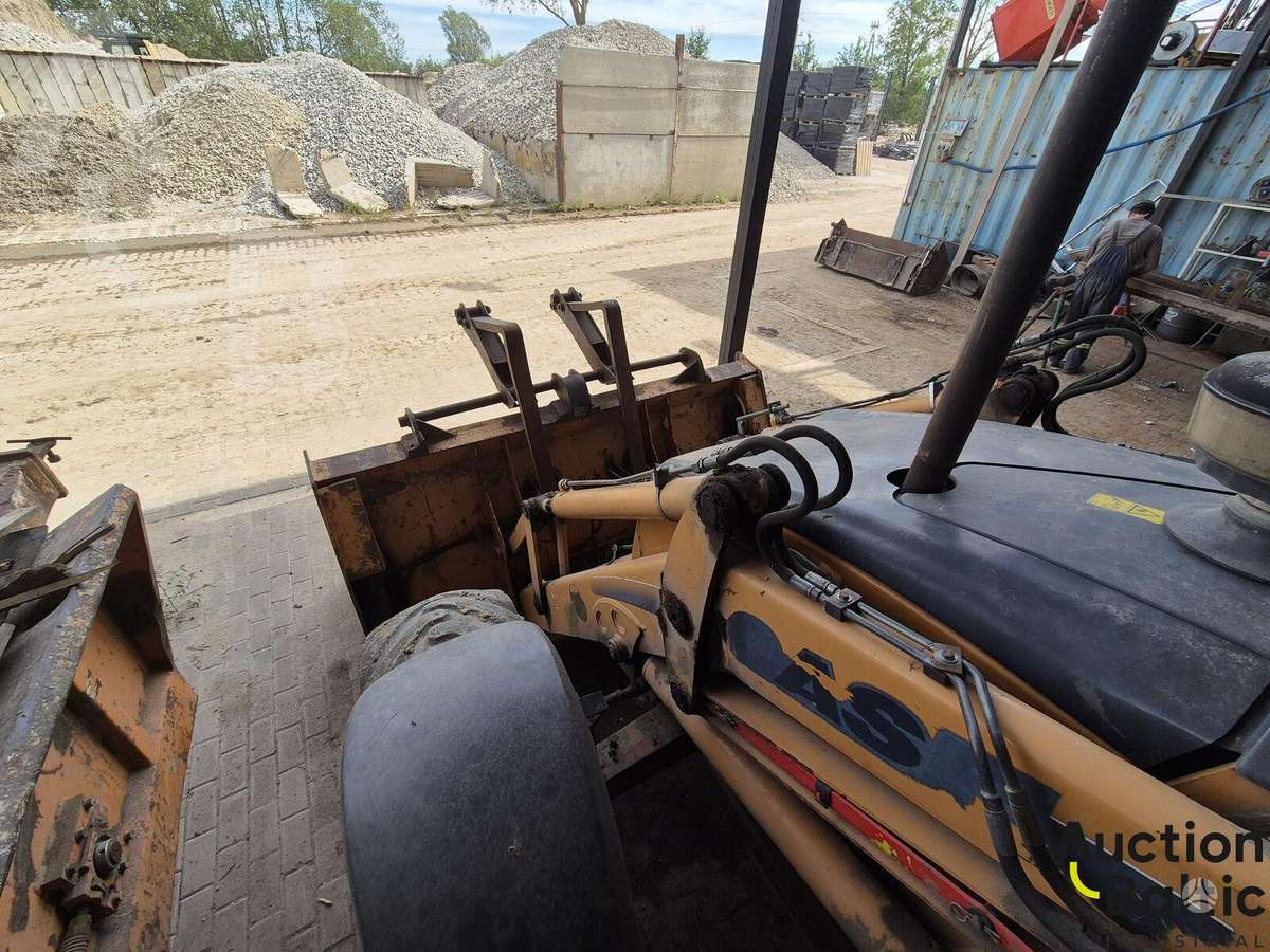 Case 695 SR-4 PS, ekskavatoriniai krautuvai