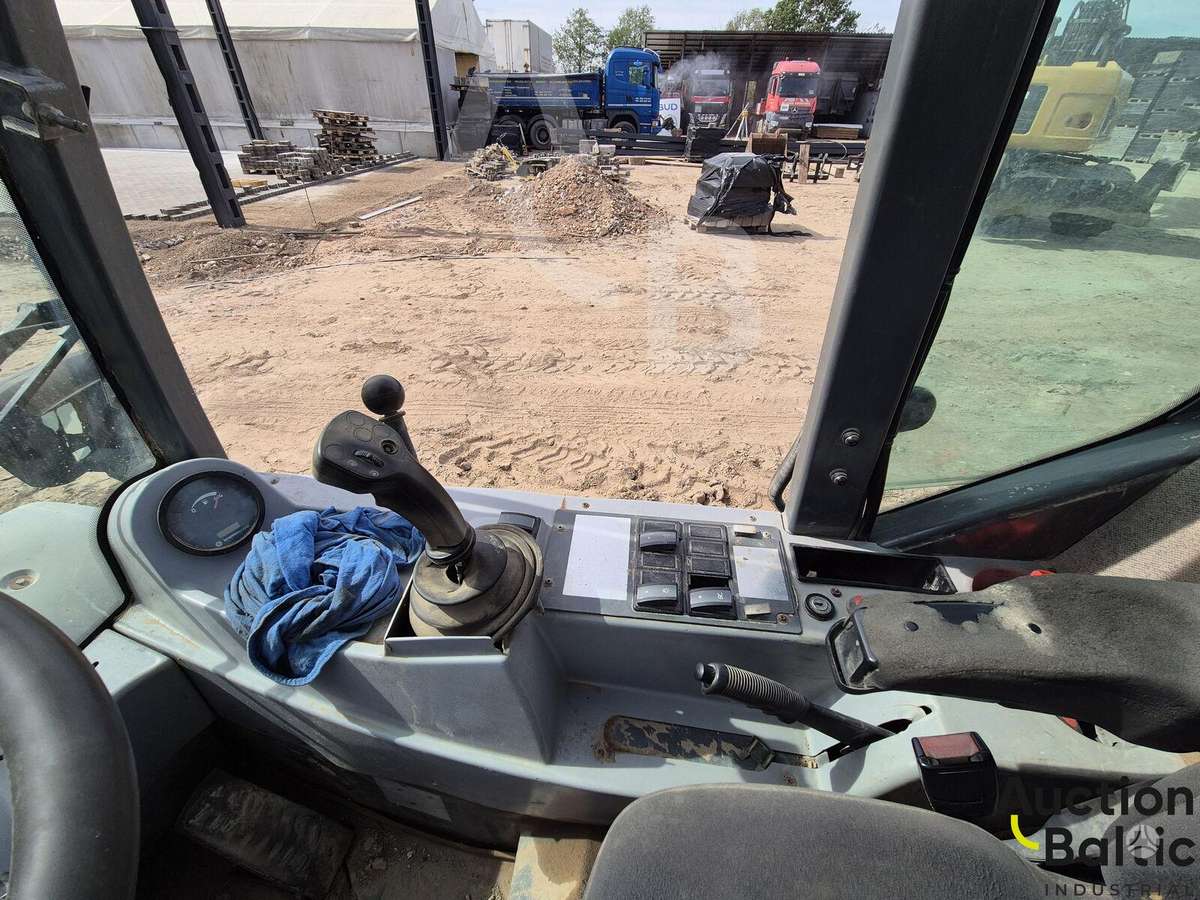 Kramer 346, frontal loader