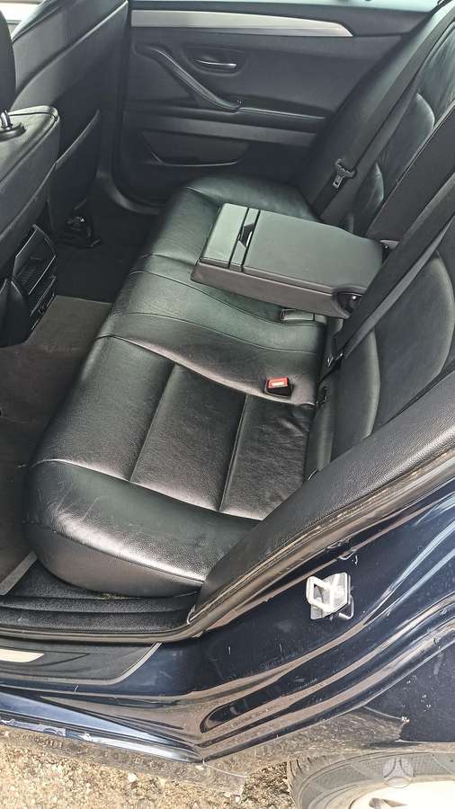 BMW 520, universalas