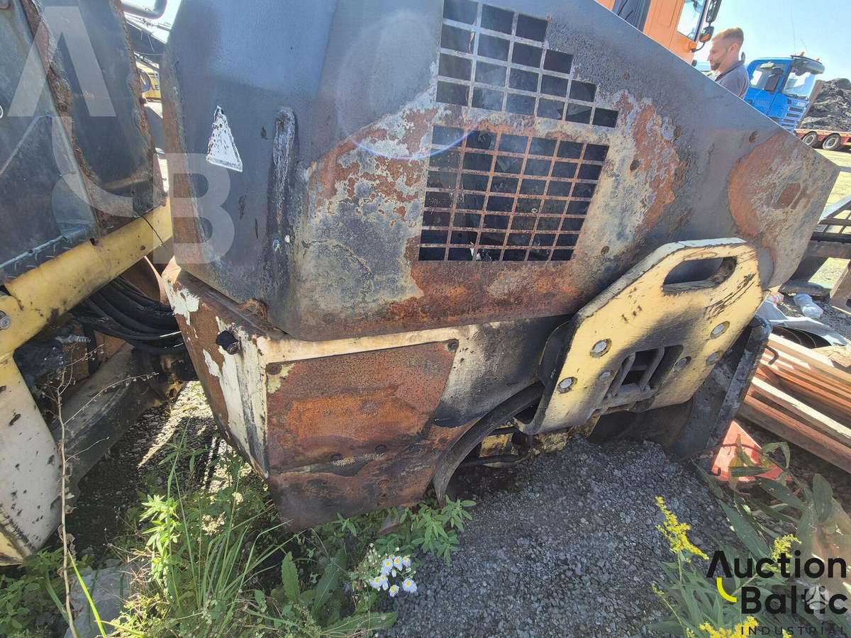 Ammann AV 26, vibrator / compactor
