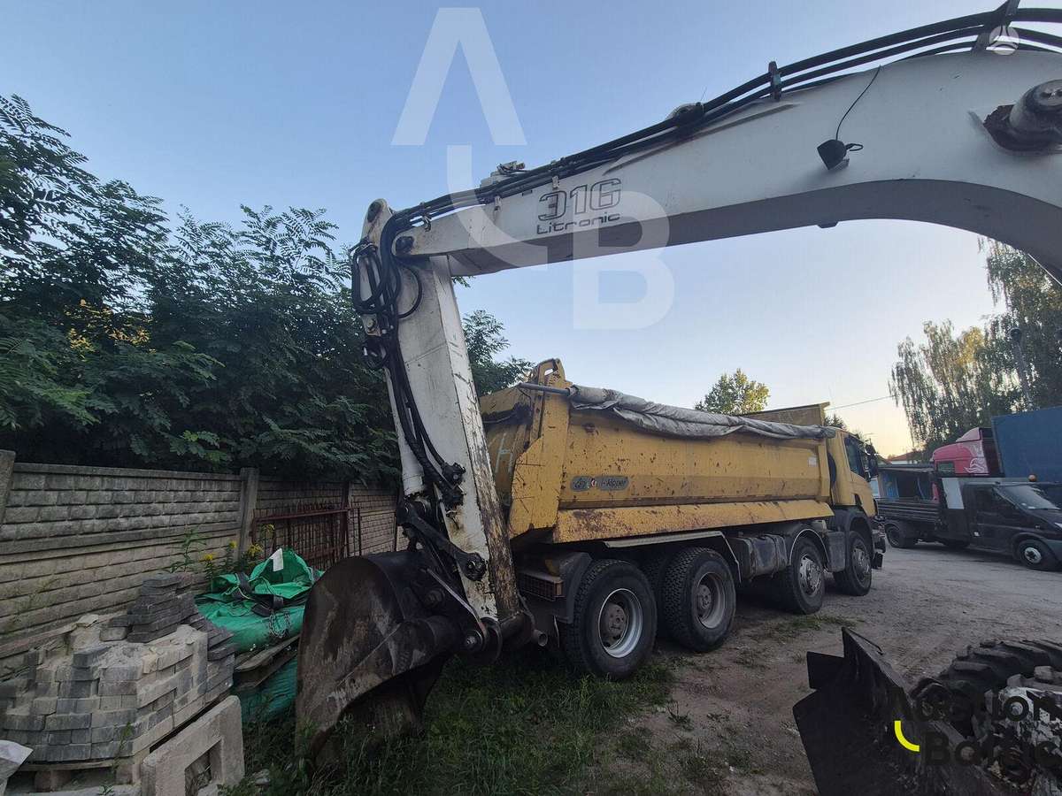 Liebherr A 316 Litronic, excavator