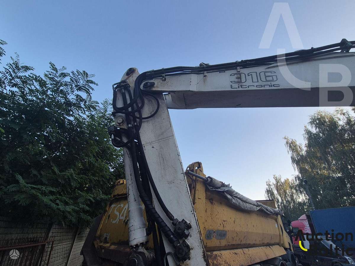 Liebherr A 316 Litronic, excavator