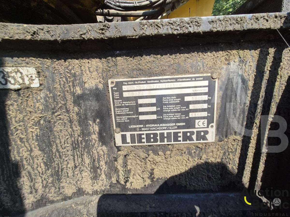 Liebherr A 900 ZW, excavator
