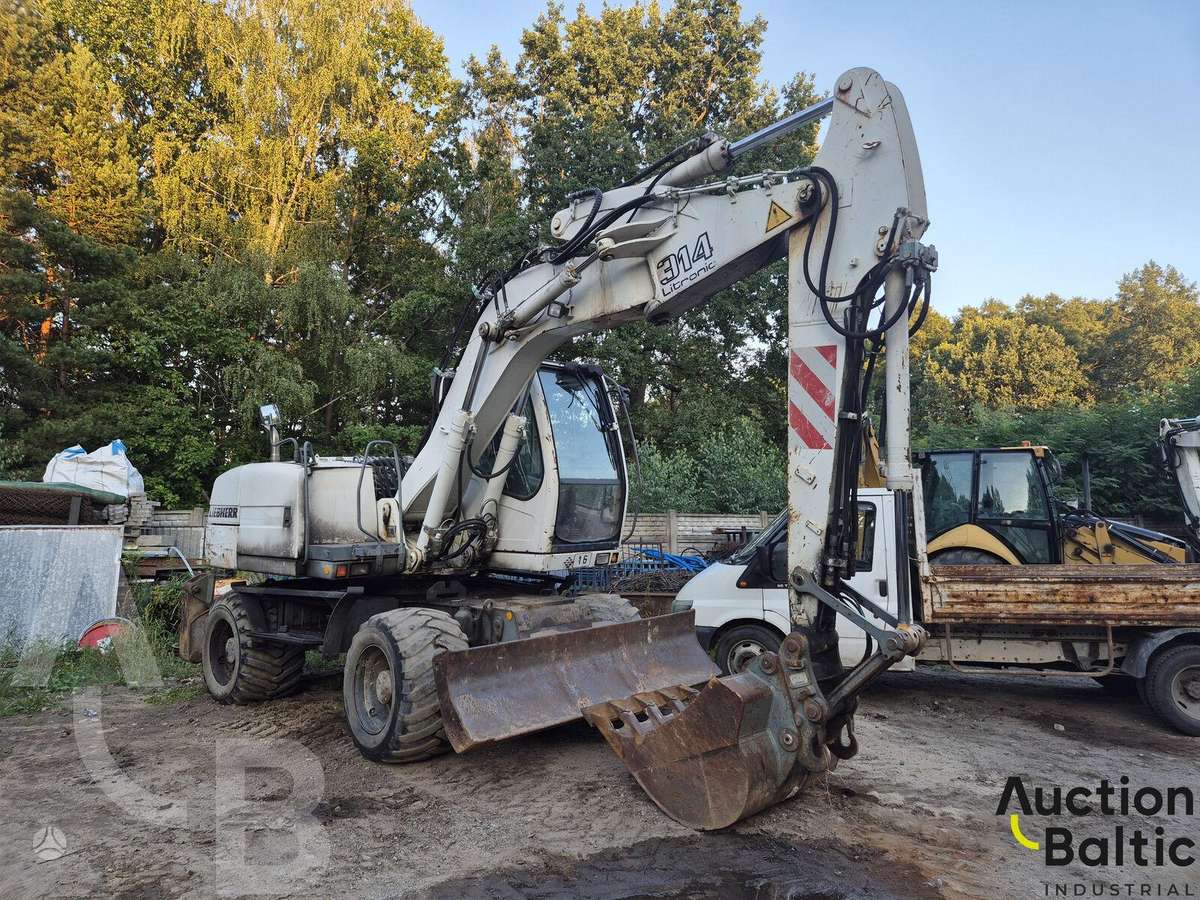 Liebherr A 314 Litronic, ekskavatoriai