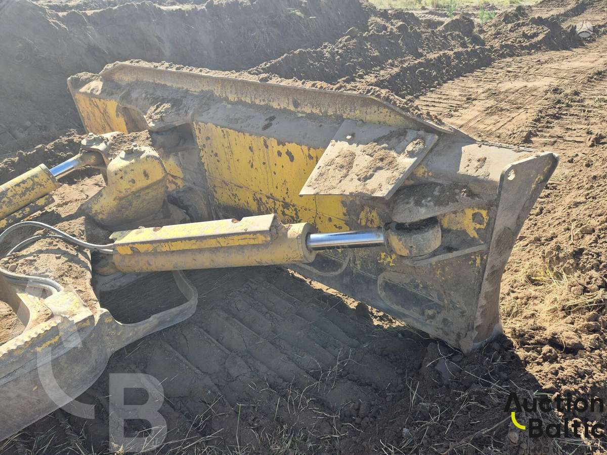Komatsu D41E-6, бульдозеры