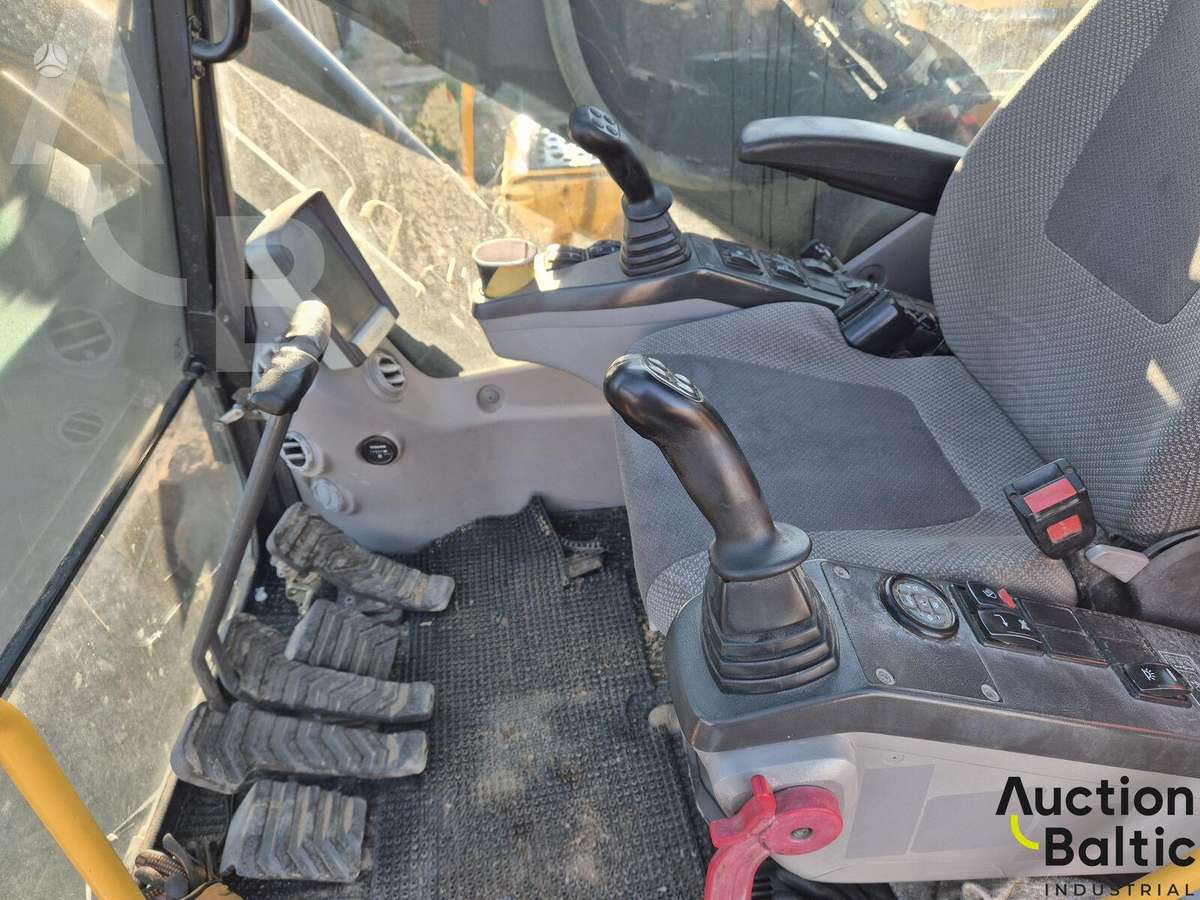 Volvo EC 220 DL, excavator