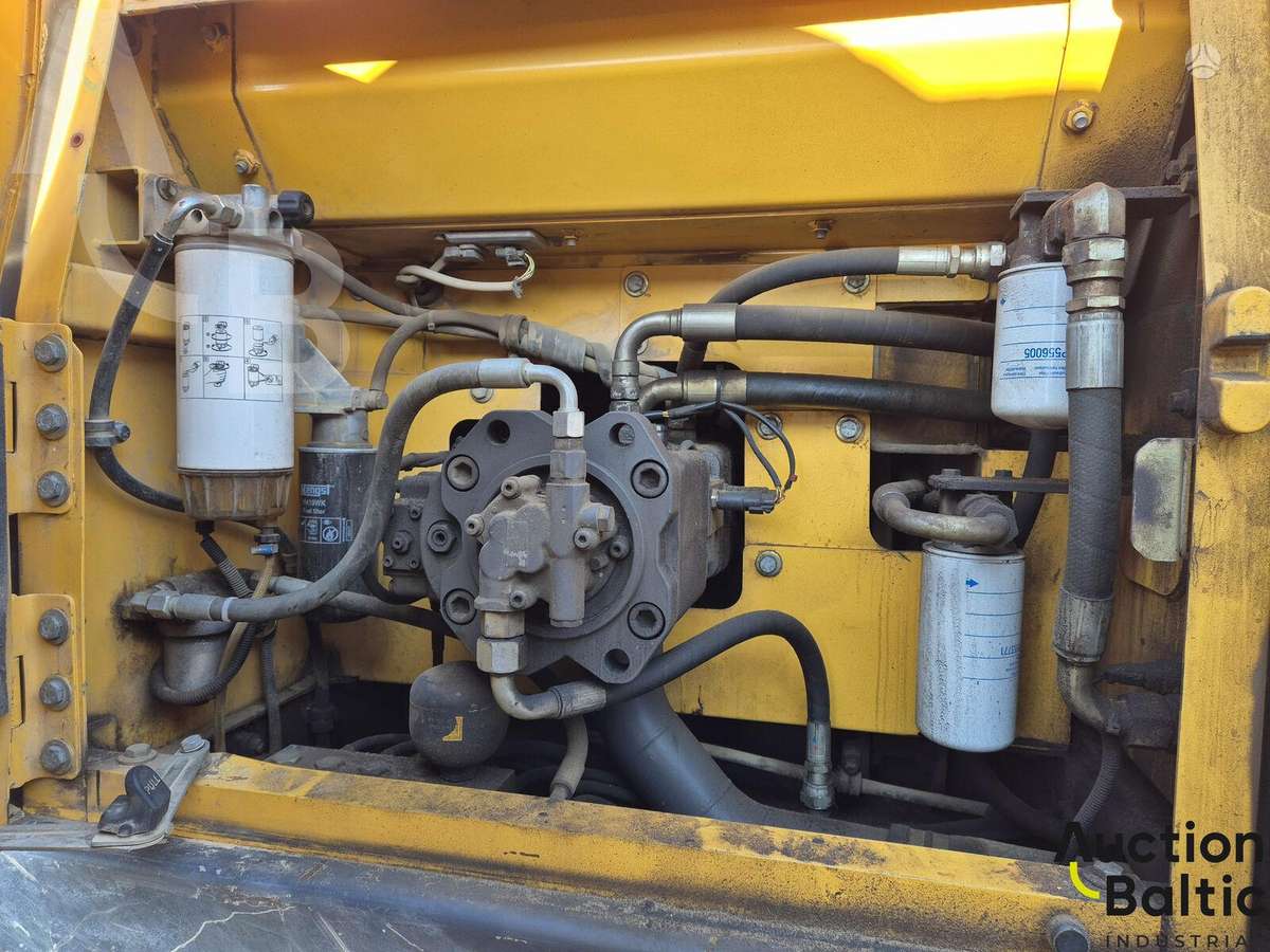 Volvo EC 220 DL, экскаваторы