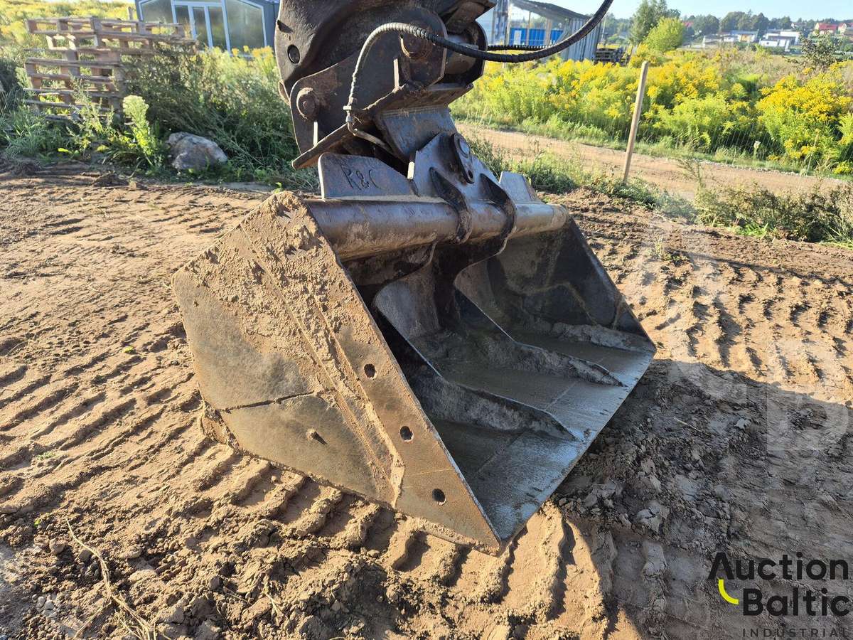 Volvo EC 220 DL, экскаваторы