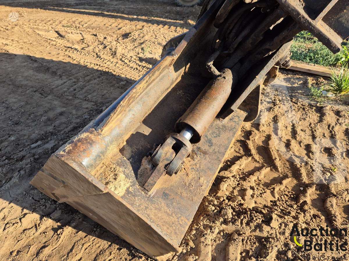Volvo EC 220 DL, экскаваторы