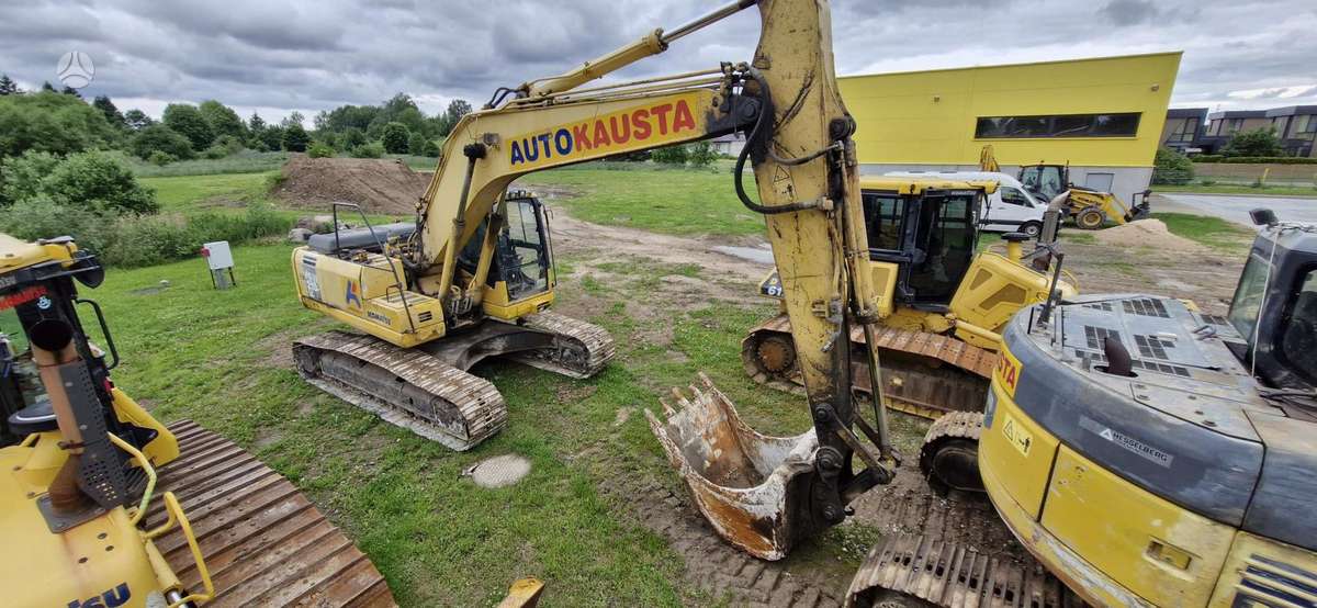 Komatsu PC210LC-7, excavator