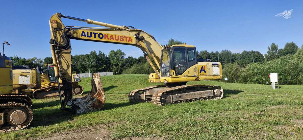 Komatsu PC210LC-7, excavator