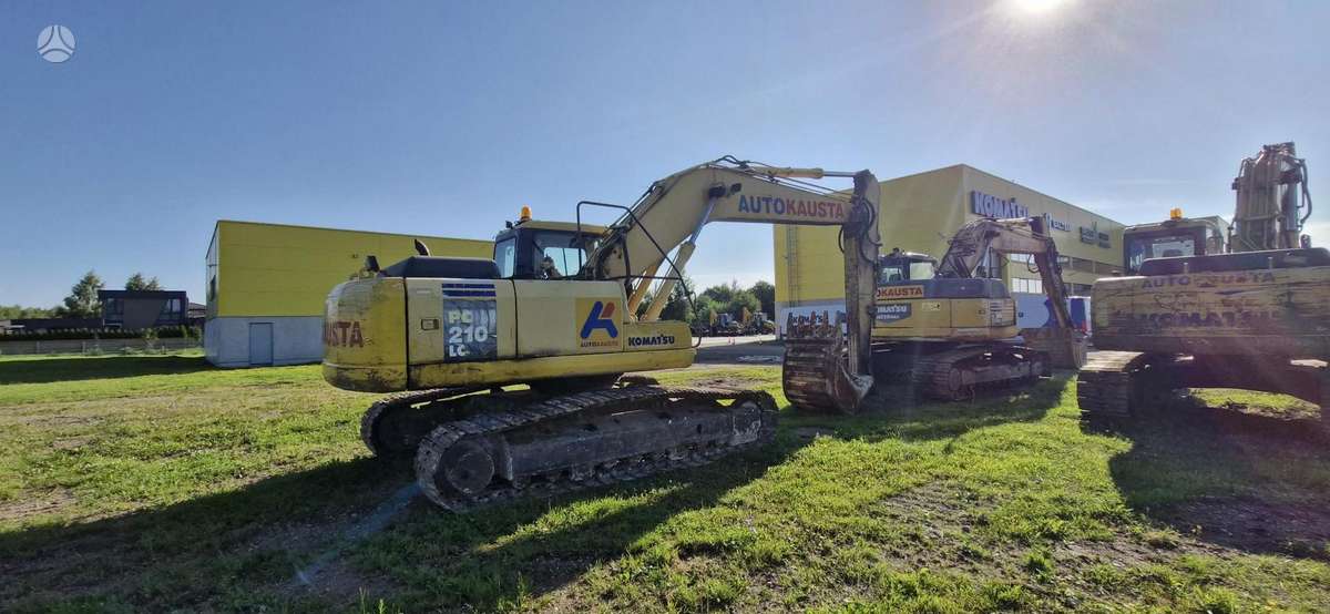 Komatsu PC210LC-7, excavator