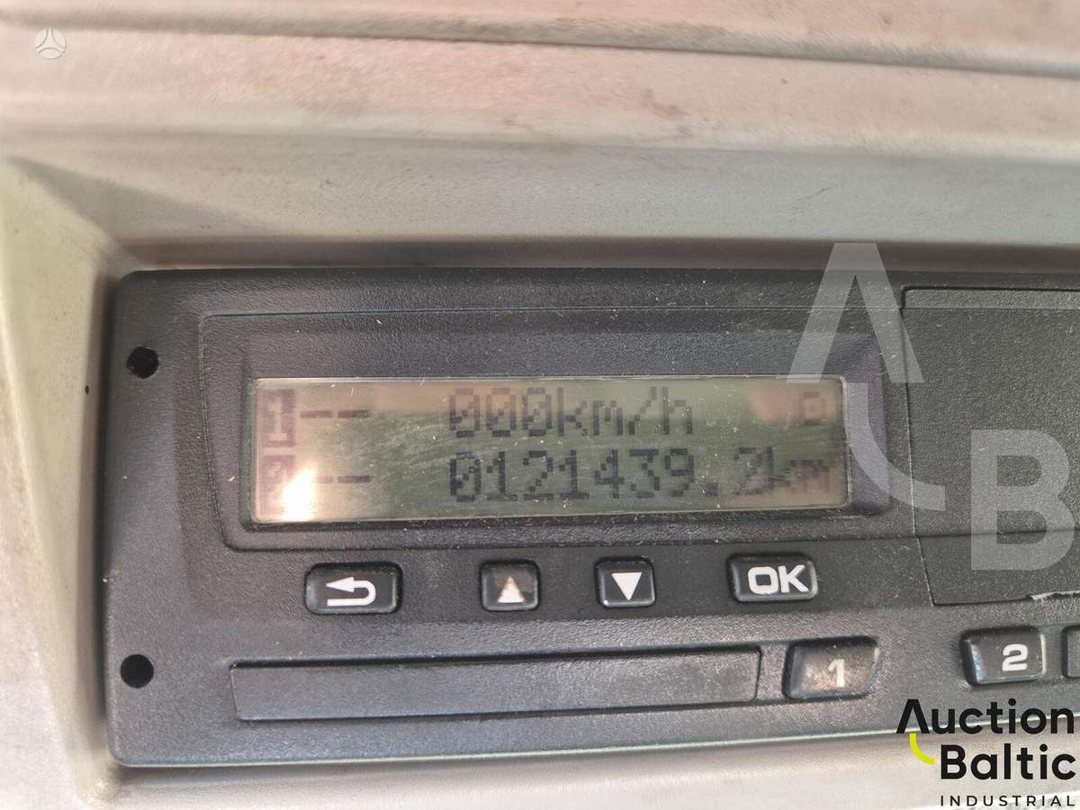 Iveco ML100E22, bortiniai