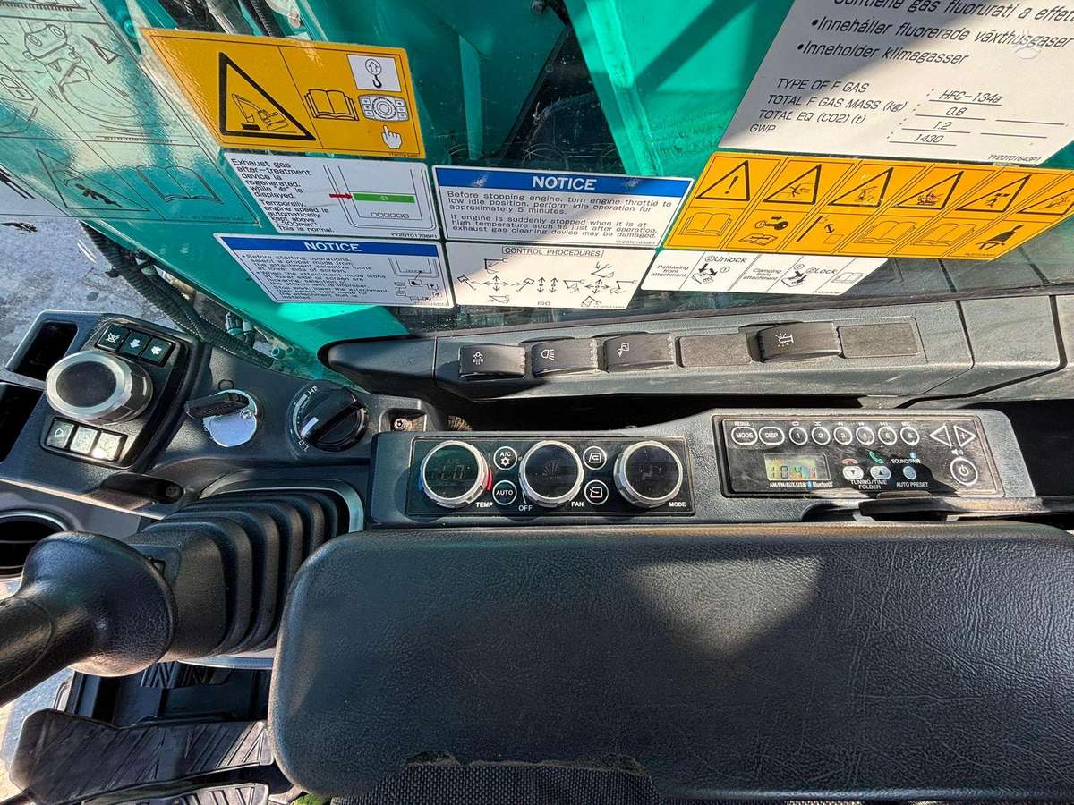 Kobelco SK 140 SRLC-7, экскаваторы