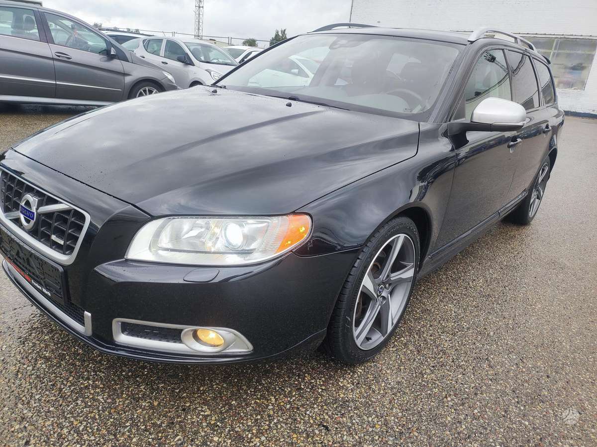 Volvo V70, 2.0 l., Универсал