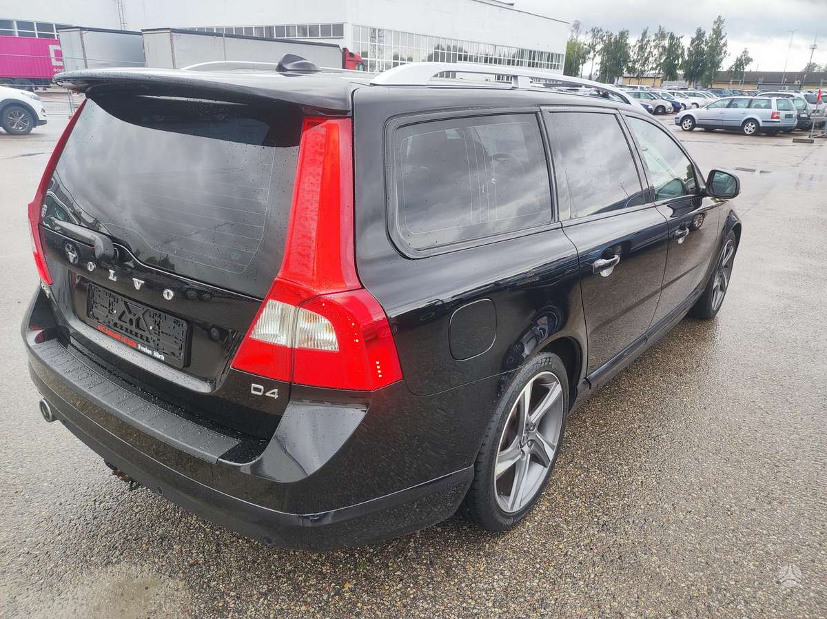 Volvo V70, 2.0 l., Универсал