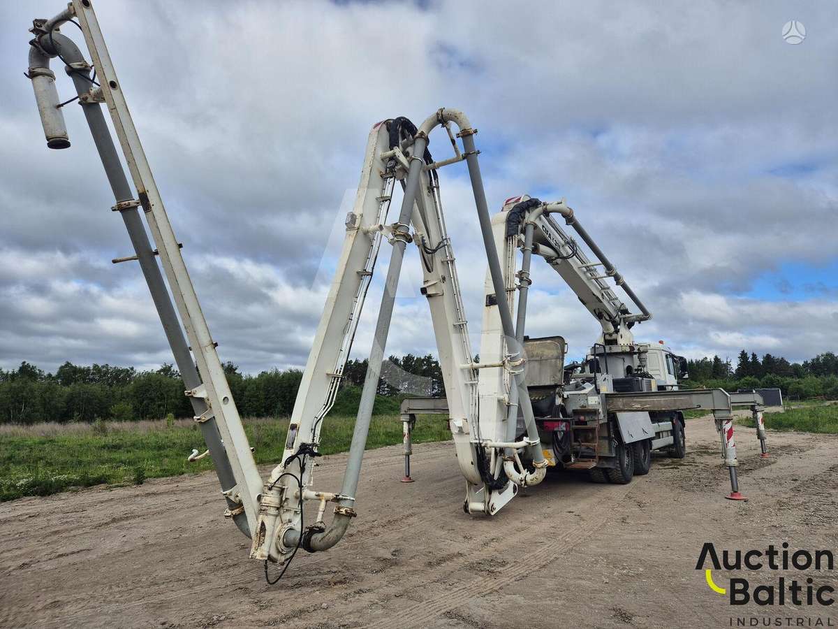 -Kita- K31L, concrete pump