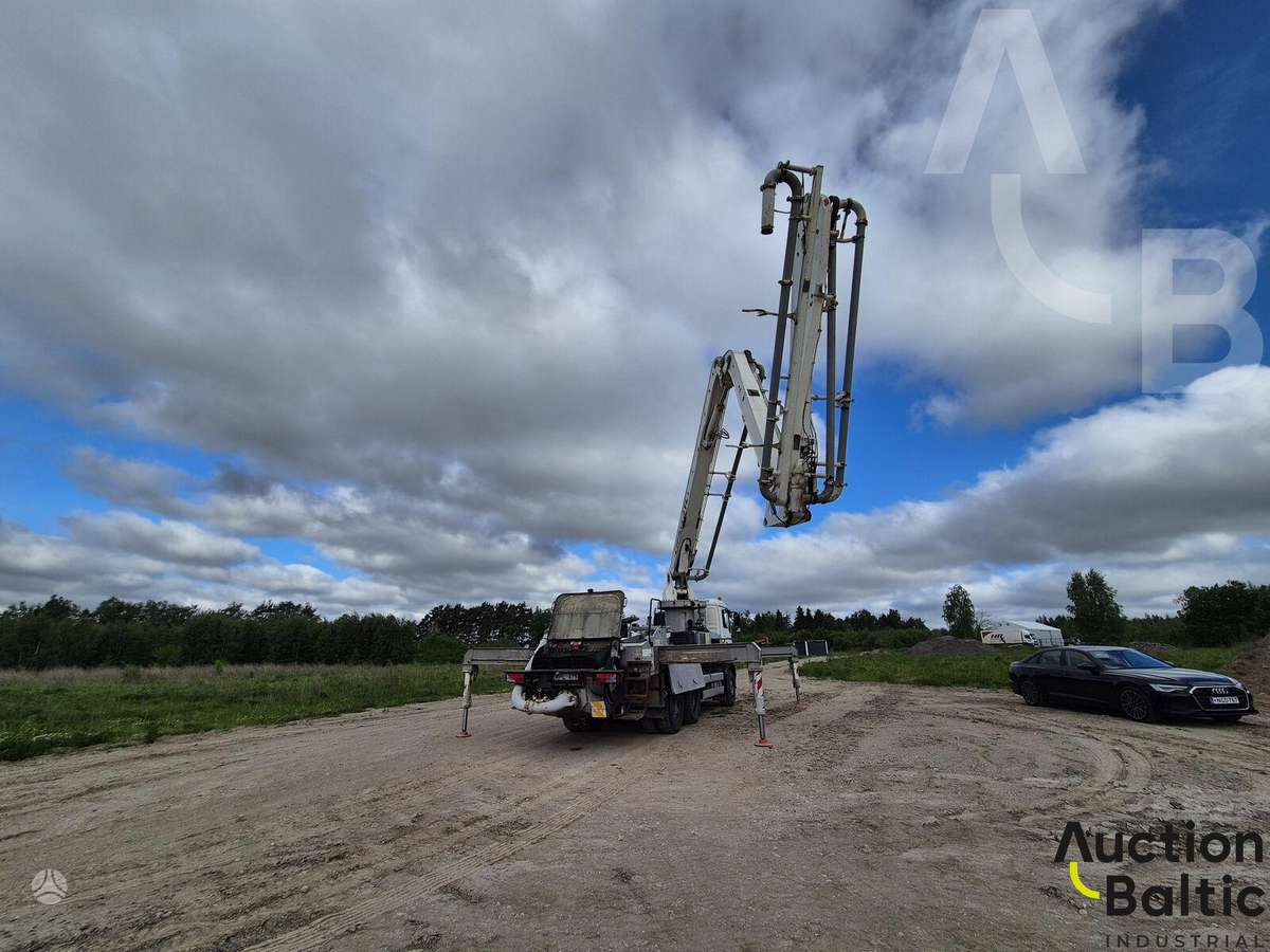 -Kita- K31L, concrete pump