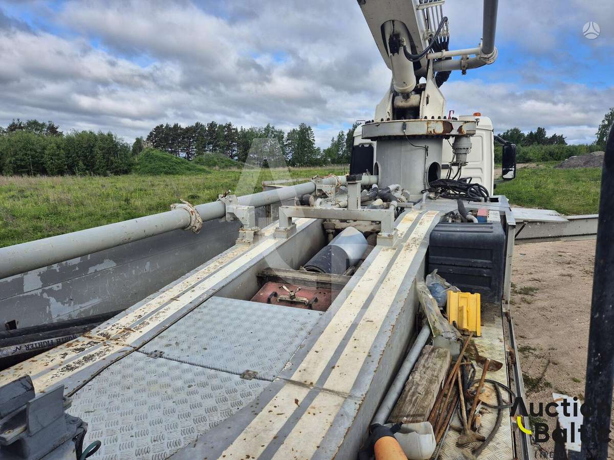 -Kita- K31L, concrete pump