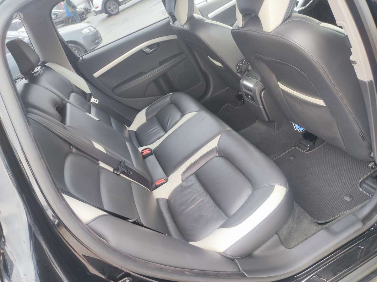 Volvo V70, 2.0 l., Универсал