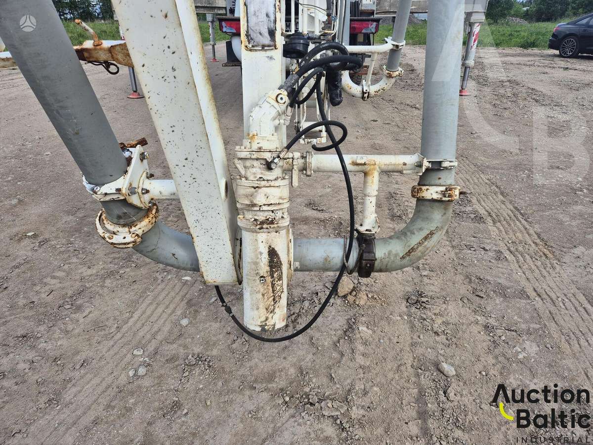 -Kita- K31L, concrete pump