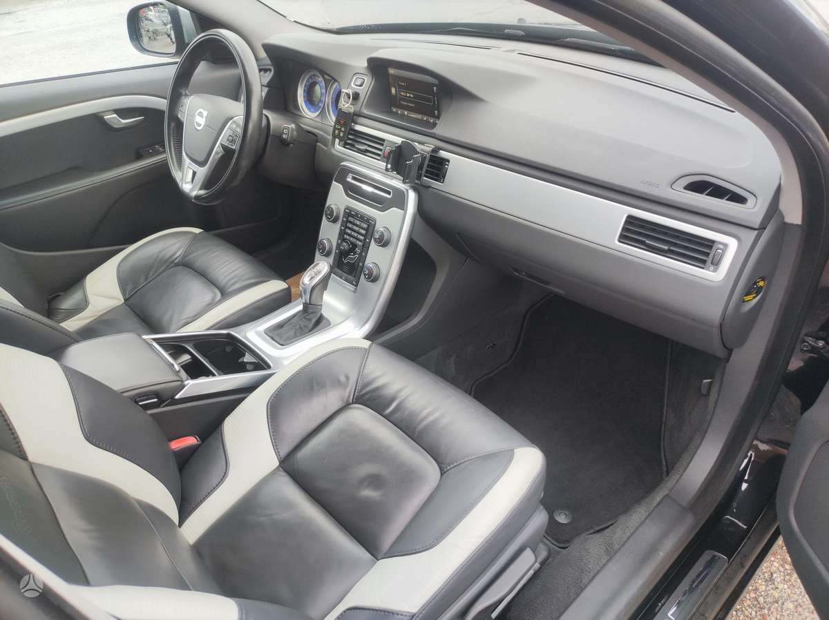 Volvo V70, 2.0 l., Универсал