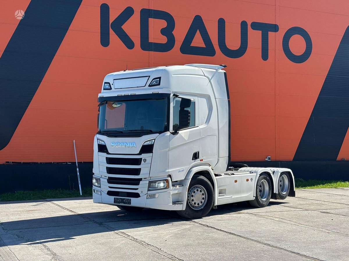 Scania R 520 6x2, single sleeper