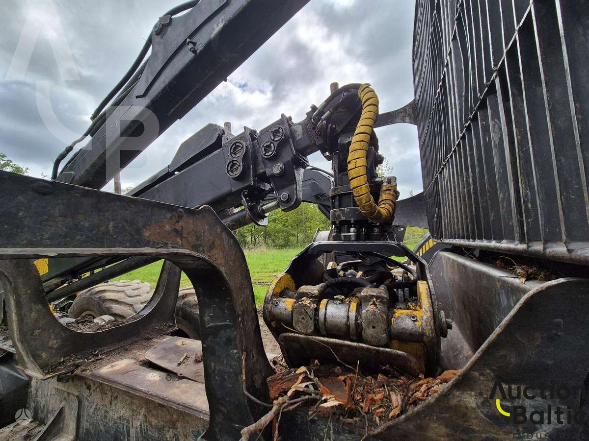 Ponsse Wisent 8W, forwarders