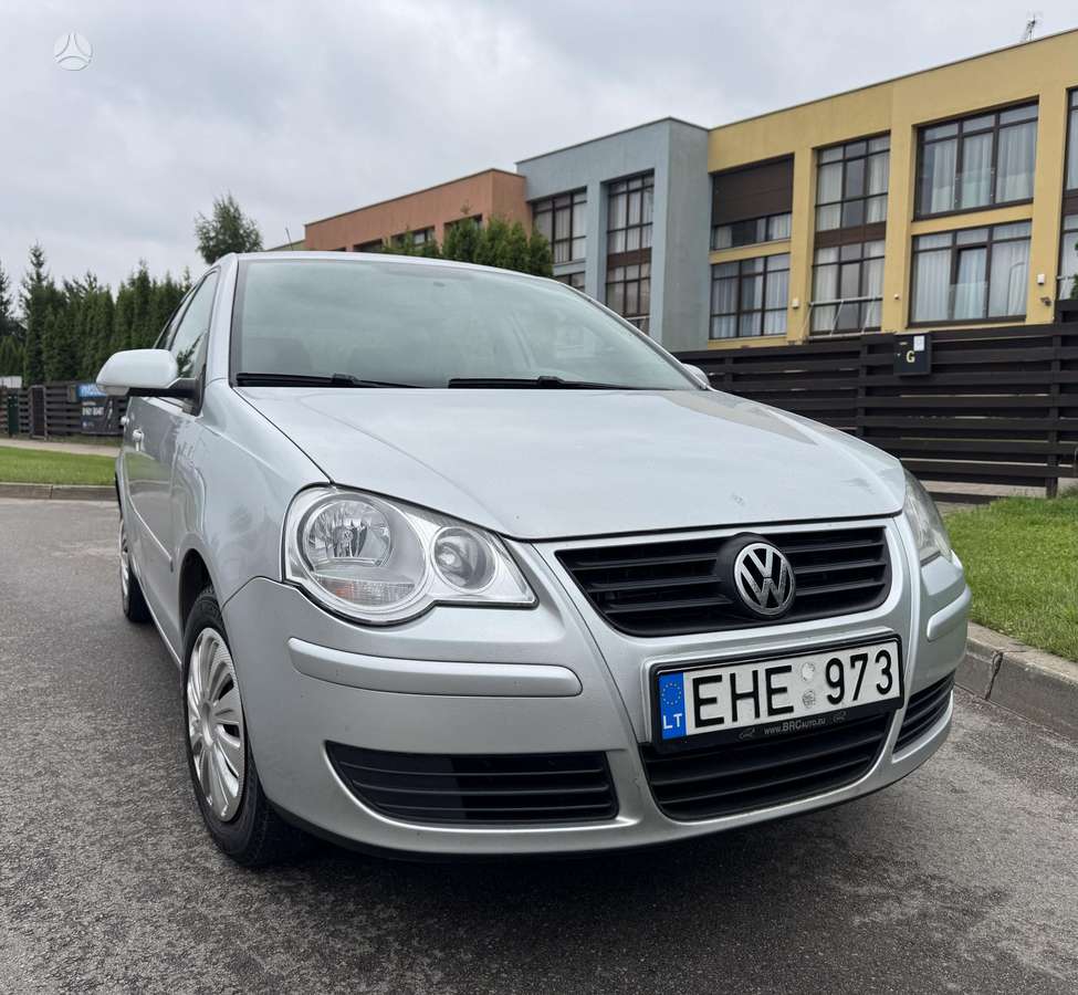 Volkswagen Polo - 2