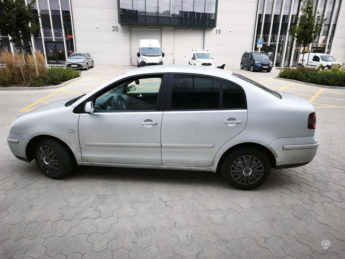 Volkswagen Polo - 8