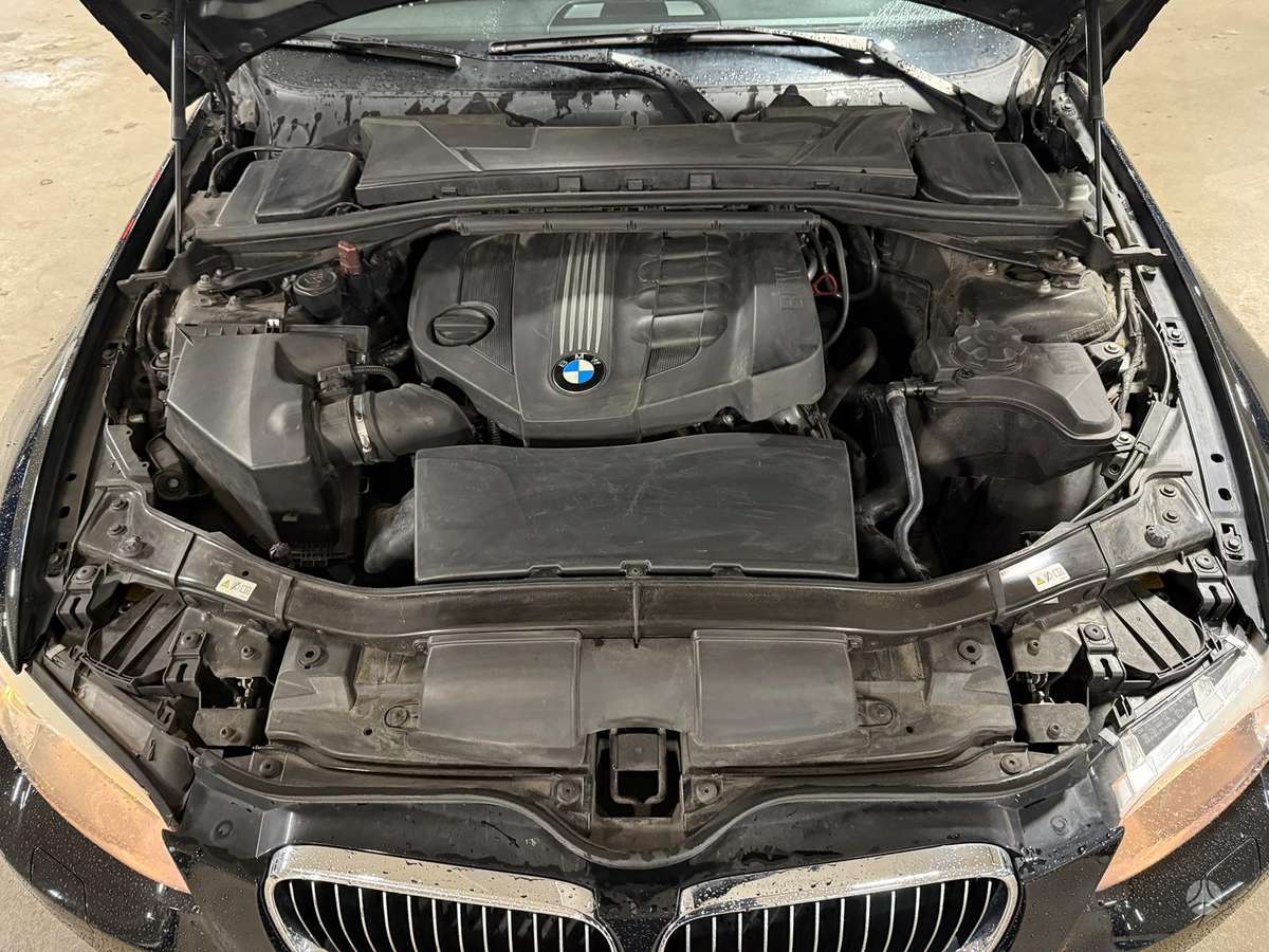 BMW 320, 2.0 l., Купе (coupe)