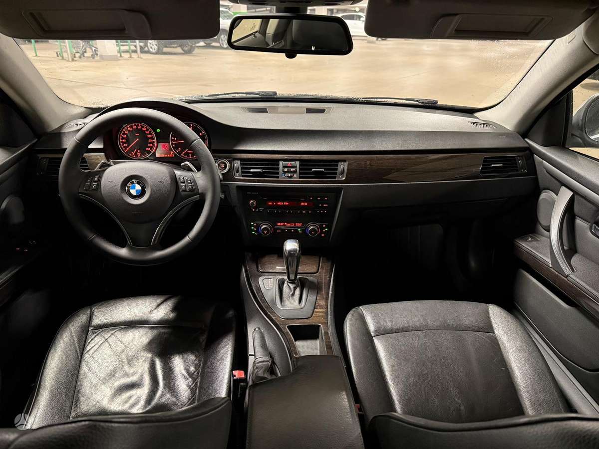 BMW 320, 2.0 l., Купе (coupe)