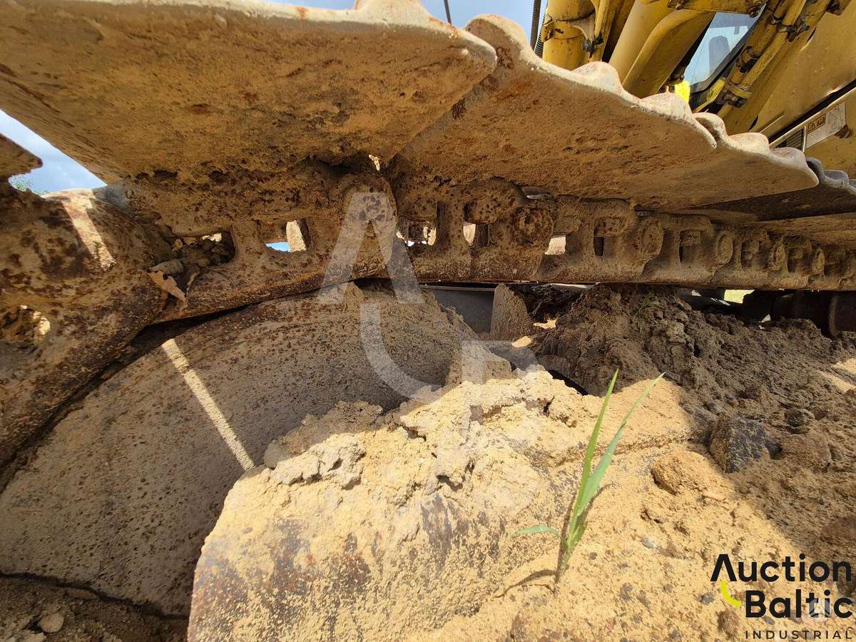 Komatsu PC210LC, ekskavatori