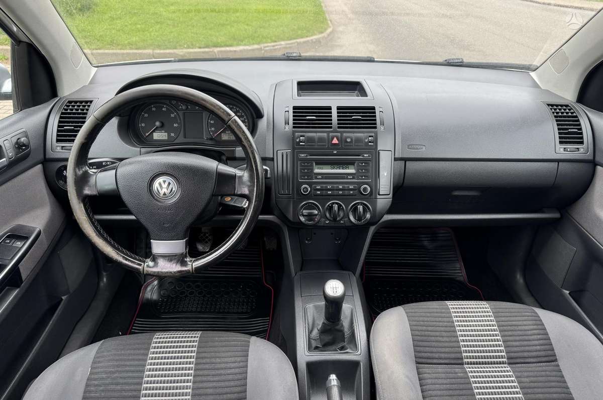 Volkswagen Polo - 11