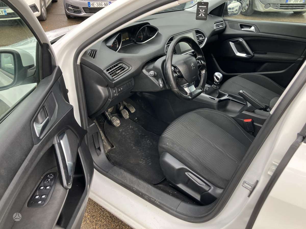 Peugeot 308 - 9