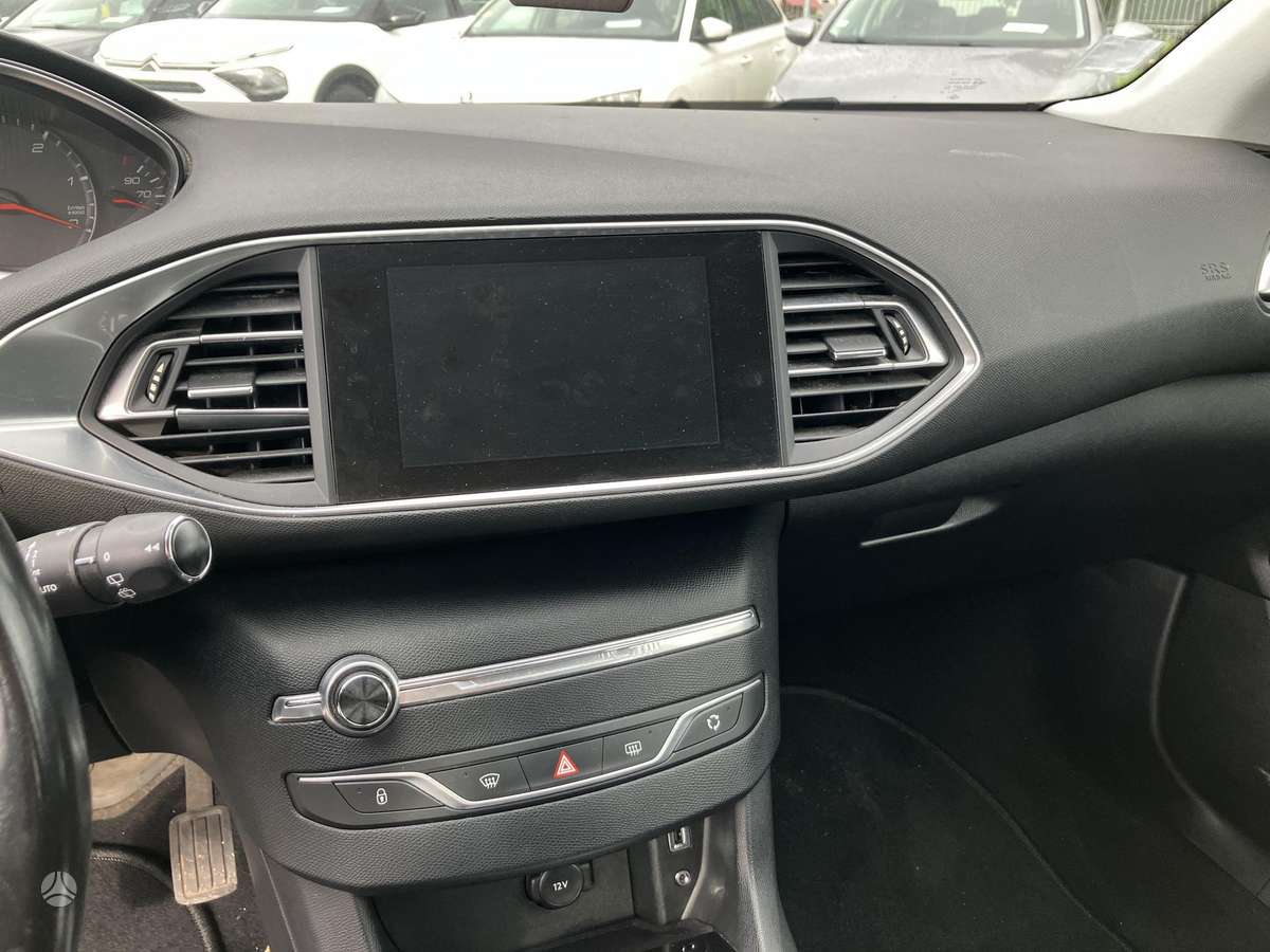 Peugeot 308 - 11